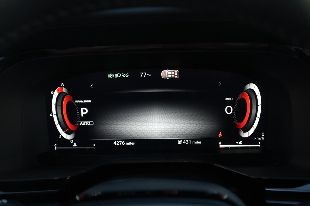 Nissan Pathfinder Vehicle Full-screen Gallery Image 14