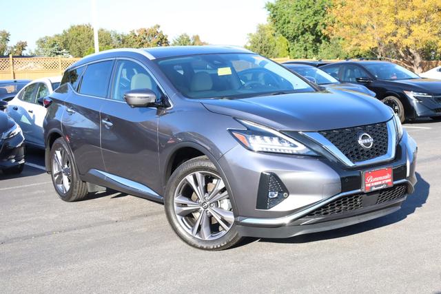 Nissan Murano Vehicle Full-screen Gallery Image 2