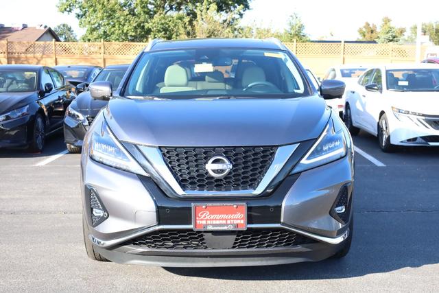 Nissan Murano Vehicle Full-screen Gallery Image 4
