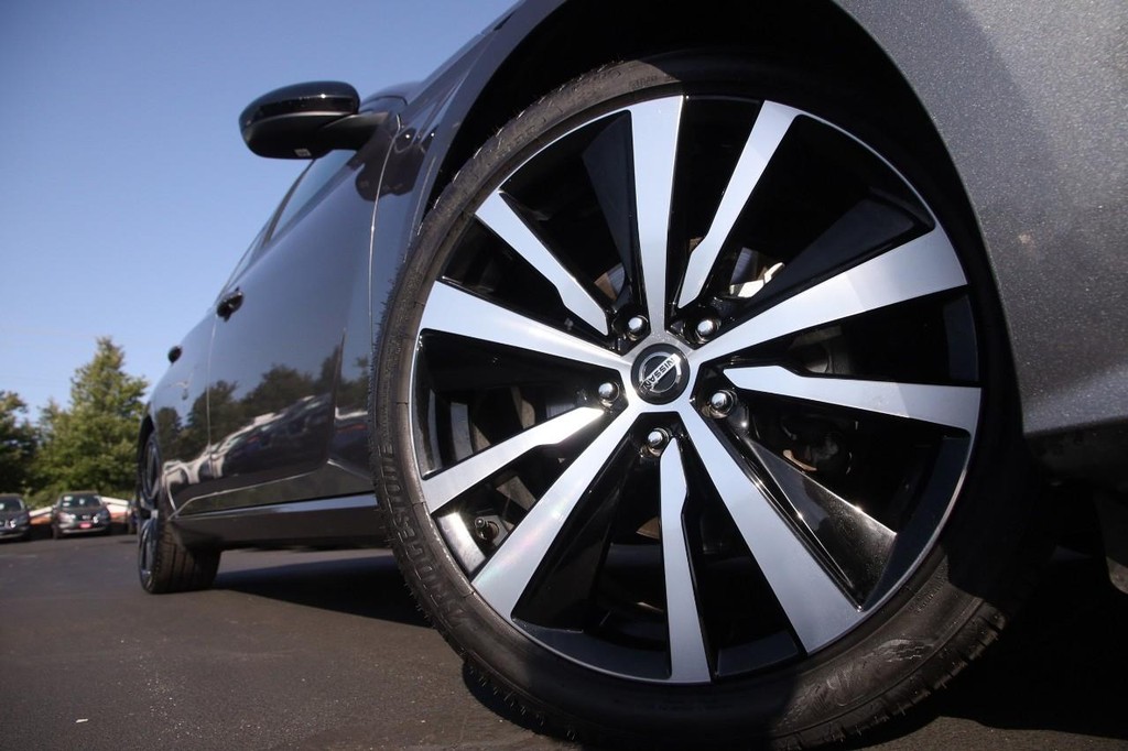 Nissan Altima Vehicle Image 04