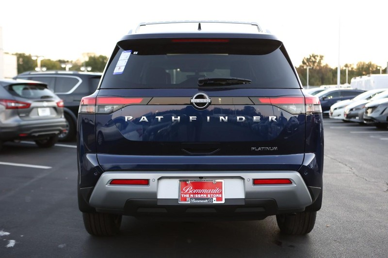 Nissan Pathfinder Vehicle Image 07