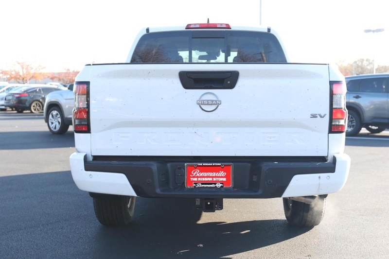 Nissan Frontier Vehicle Image 07