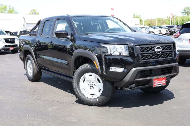 Nissan Frontier Vehicle Image 02