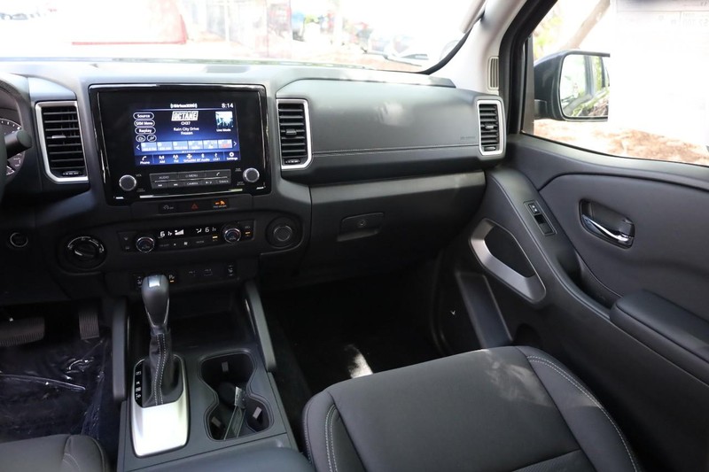 Nissan Frontier Vehicle Image 30