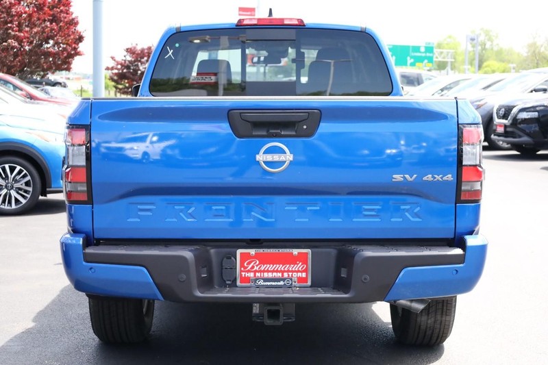 Nissan Frontier Vehicle Image 08