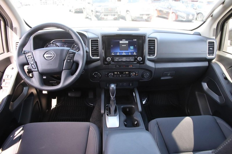 Nissan Frontier Vehicle Image 23