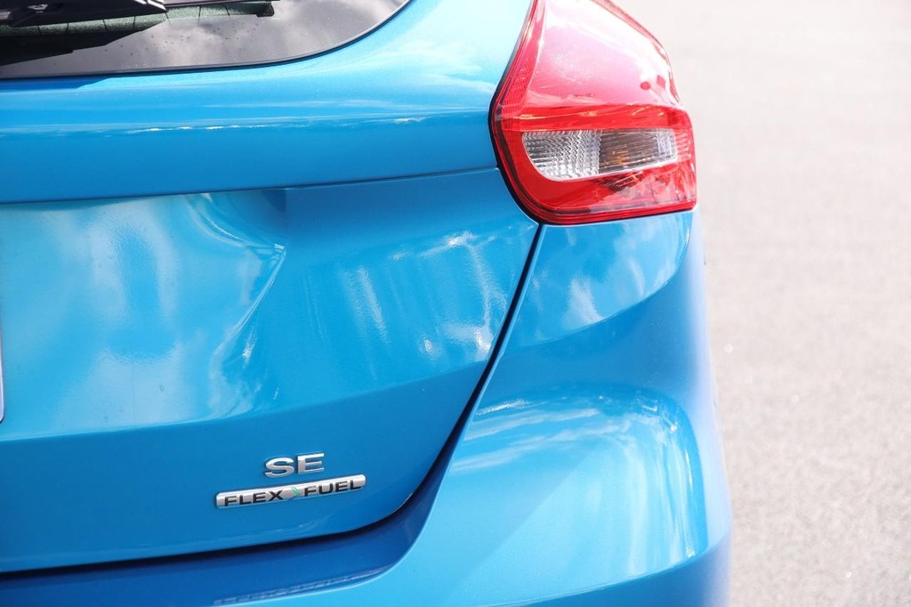 Ford Focus Vehicle Image 10