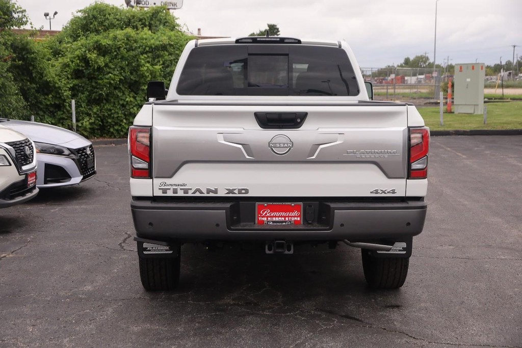 Nissan Titan XD Vehicle Image 08