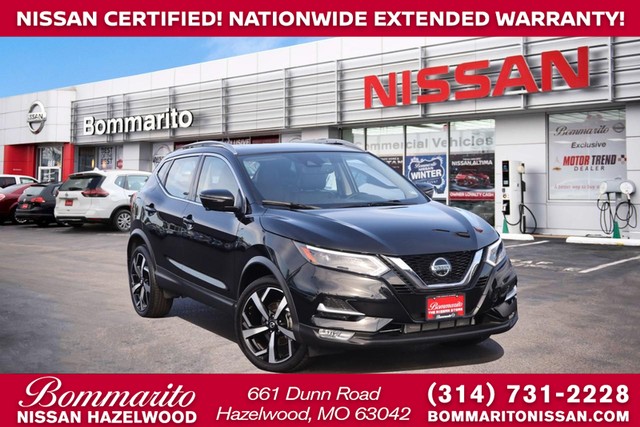 2022 Nissan Rogue Sport SL at Bommarito Nissan in Hazelwood MO