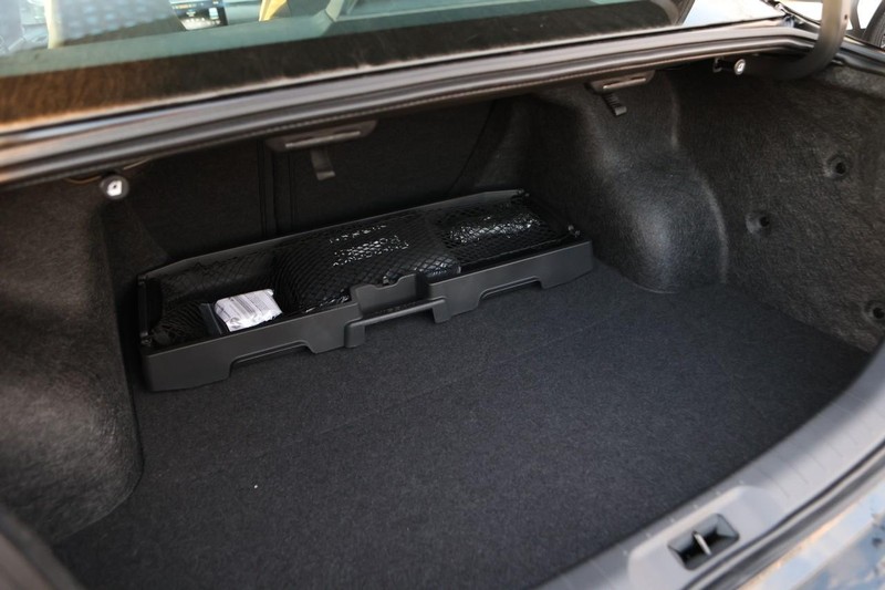 Nissan Altima Vehicle Image 09