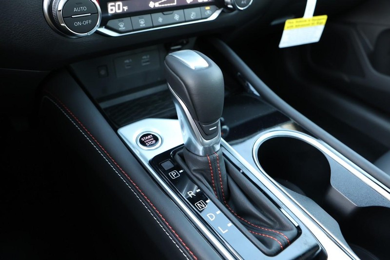 Nissan Altima Vehicle Image 19