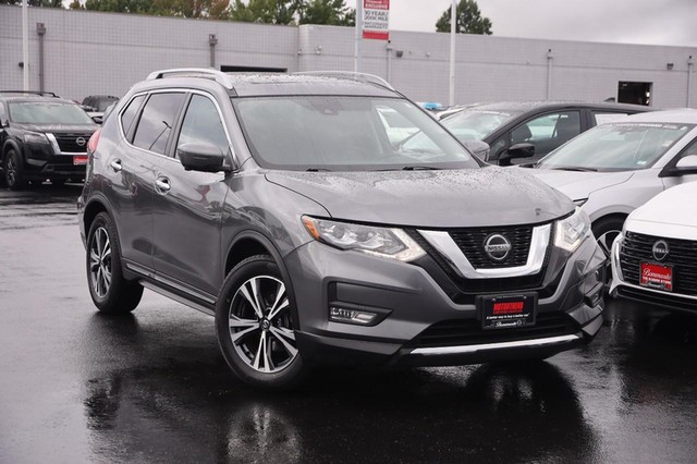 Used 2018 Nissan Rogue SL with VIN 5N1AT2MT8JC852815 for sale in Hazelwood, MO