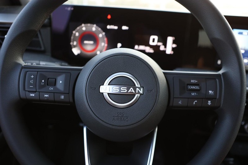 Nissan Kicks Vehicle Image 10
