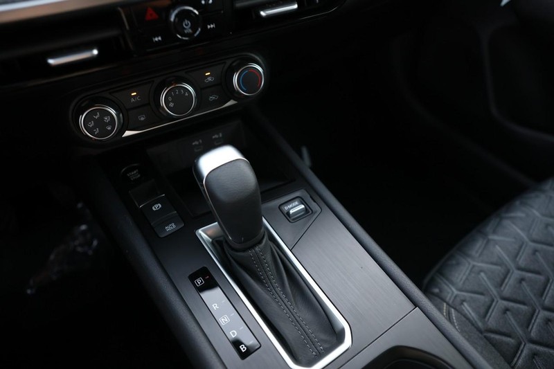 Nissan Kicks Vehicle Image 17