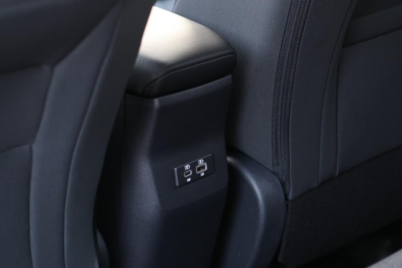 Nissan Kicks Vehicle Image 22