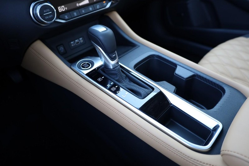 Nissan Sentra Vehicle Image 18