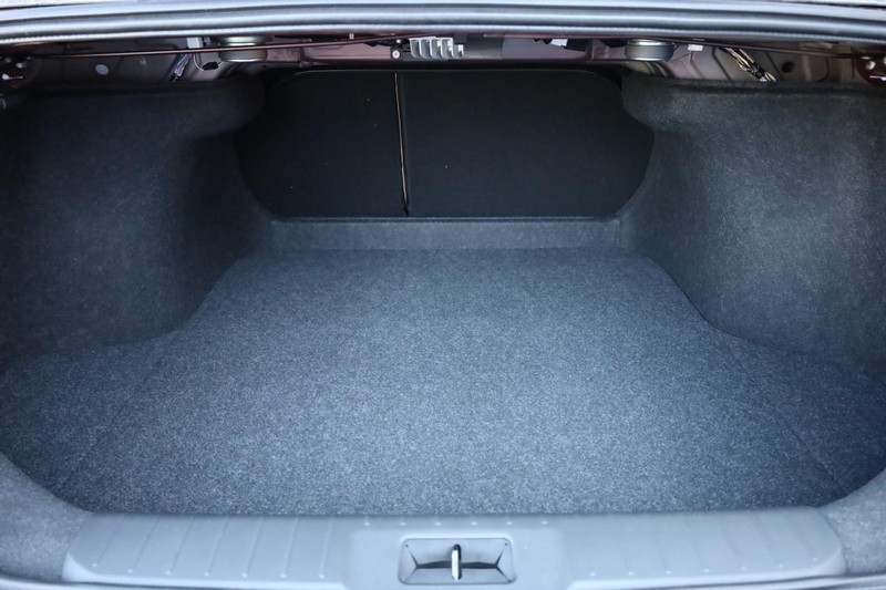 Nissan Sentra Vehicle Image 27