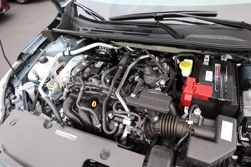 Nissan Sentra Vehicle Image 24