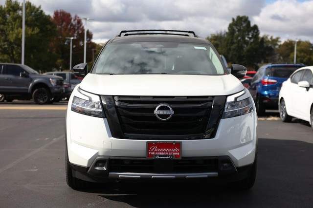 Nissan Pathfinder Vehicle Image 05