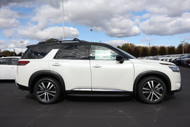 Nissan Pathfinder Vehicle Image 06