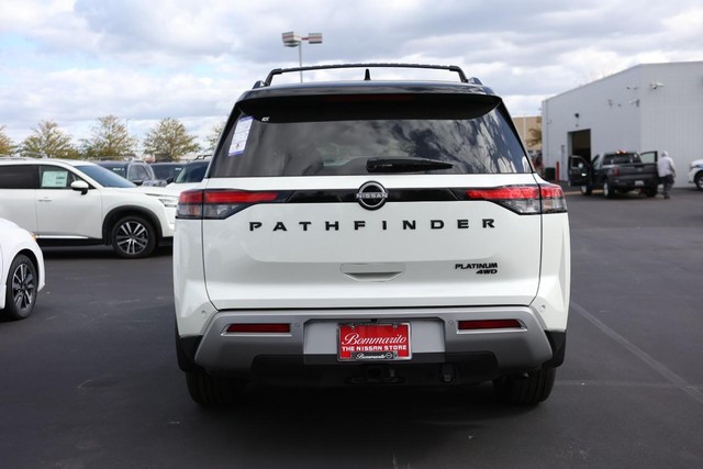 Nissan Pathfinder Vehicle Image 07