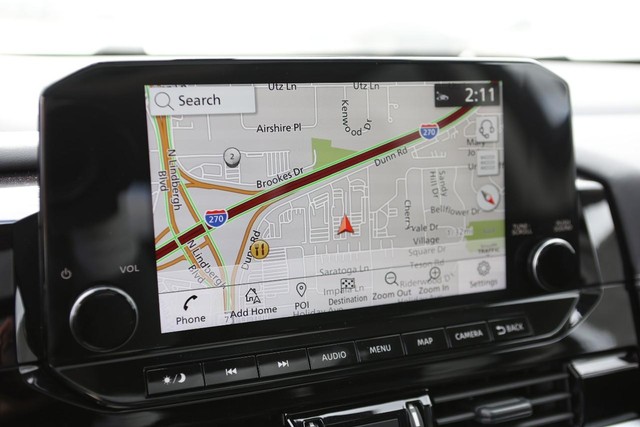 Nissan Pathfinder Vehicle Image 15