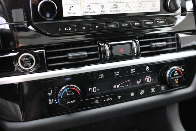 Nissan Pathfinder Vehicle Image 17