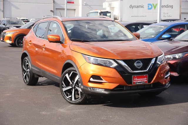 Used 2022 Nissan Rogue Sport SL with VIN JN1BJ1CW5NW498716 for sale in Hazelwood, MO