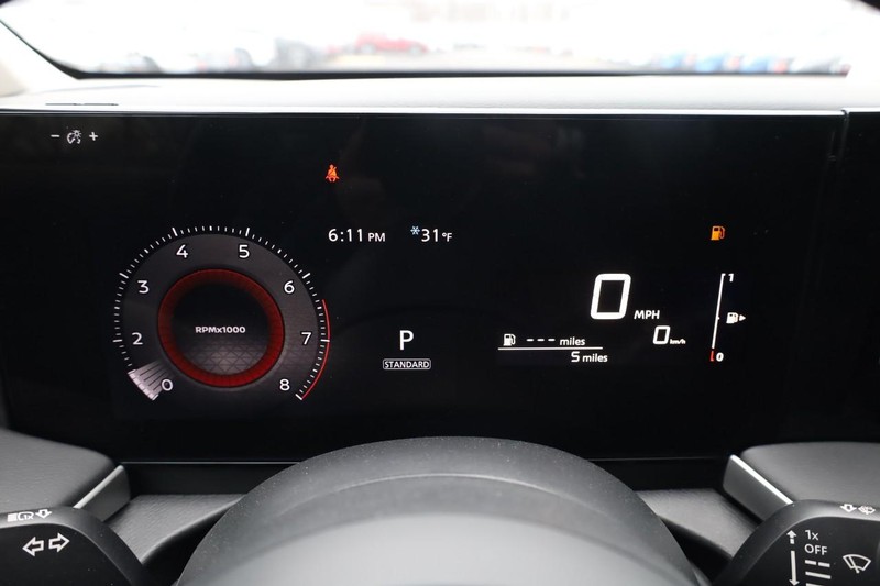 Nissan Kicks Vehicle Image 11