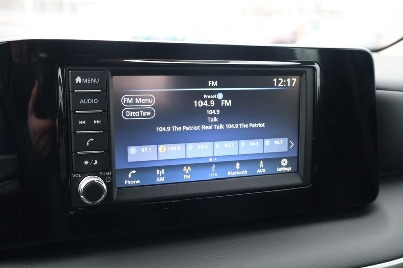 Nissan Kicks Vehicle Image 12