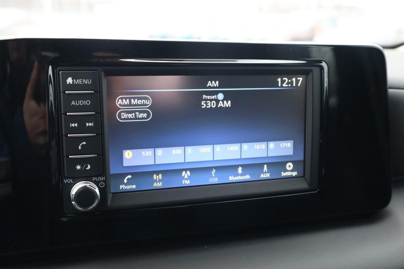 Nissan Kicks Vehicle Image 13