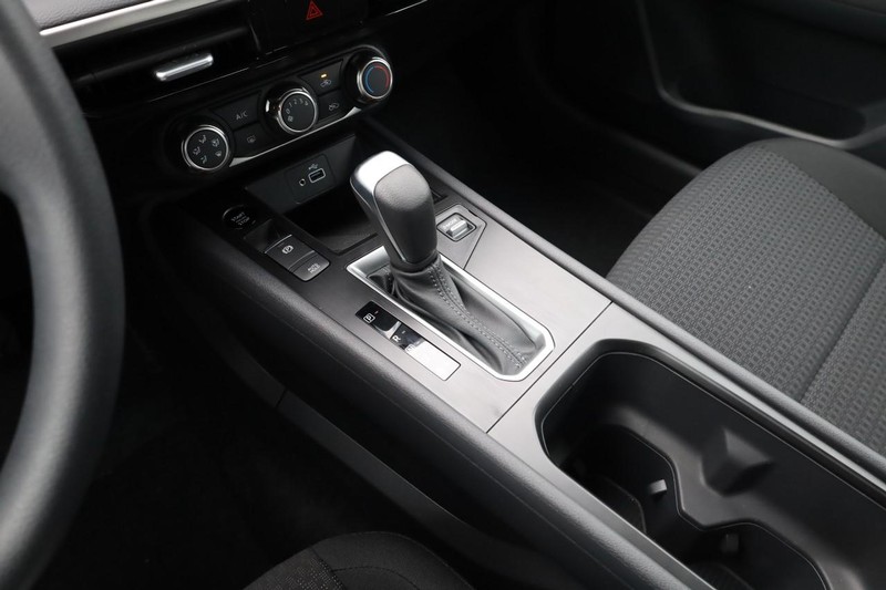 Nissan Kicks Vehicle Image 17