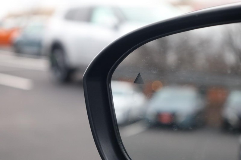 Nissan Kicks Vehicle Image 19