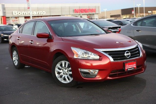 Used 2014 Nissan Altima S with VIN 1N4AL3AP2EC406382 for sale in Hazelwood, MO