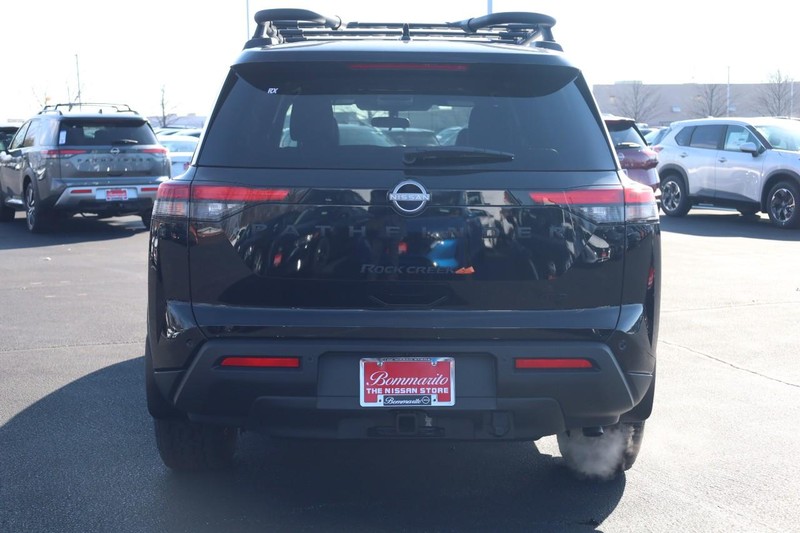 Nissan Pathfinder Vehicle Image 07