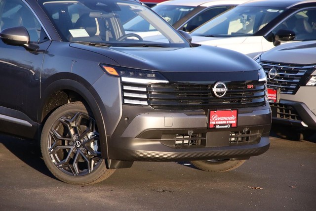 Nissan Kicks Vehicle Image 03