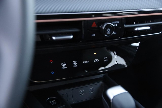 Nissan Kicks Vehicle Image 17