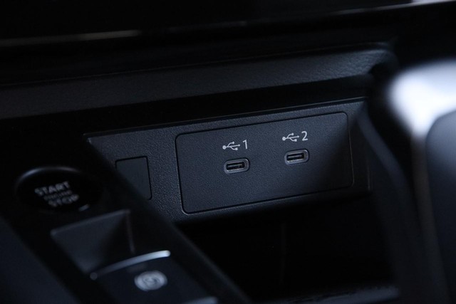 Nissan Kicks Vehicle Image 19