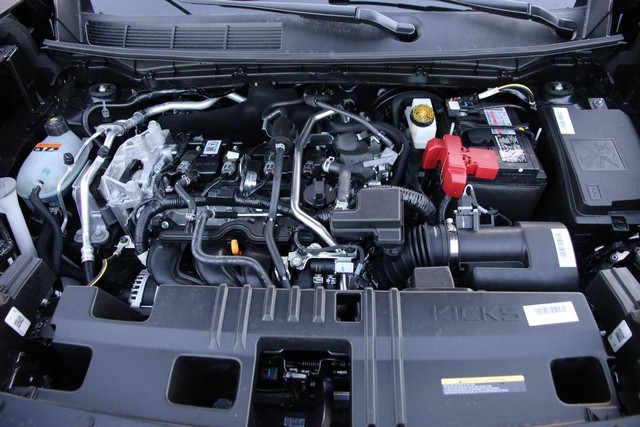 Nissan Kicks Vehicle Image 26