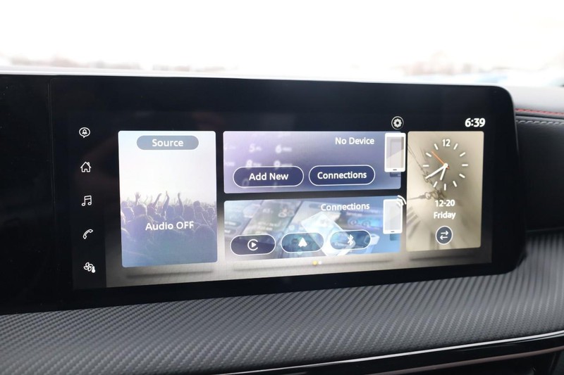 Nissan Kicks Vehicle Image 12