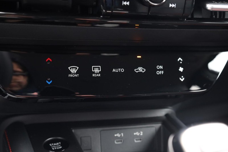 Nissan Kicks Vehicle Image 16