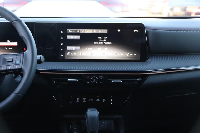 Nissan Kicks Vehicle Image 21