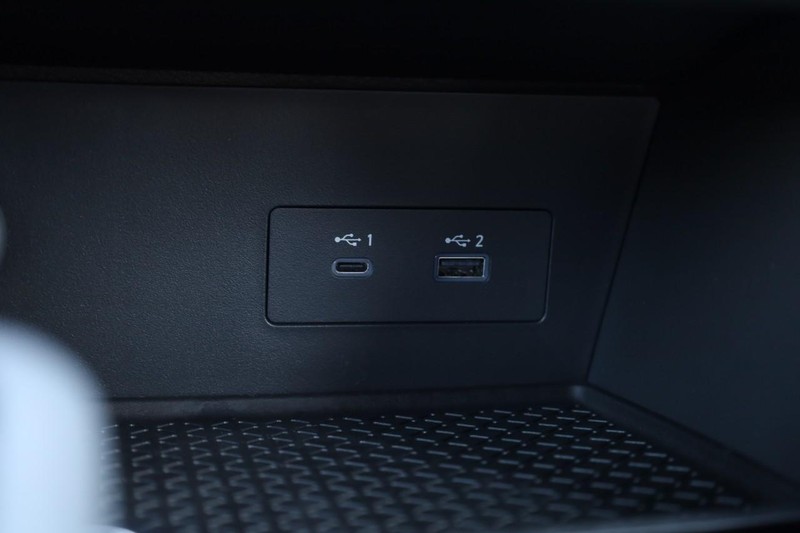 Nissan Pathfinder Vehicle Image 17