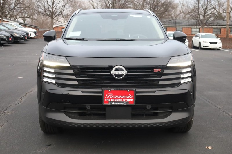 Nissan Kicks Vehicle Image 04