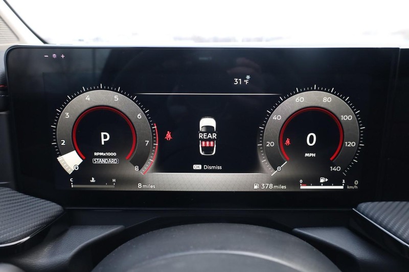 Nissan Kicks Vehicle Image 11