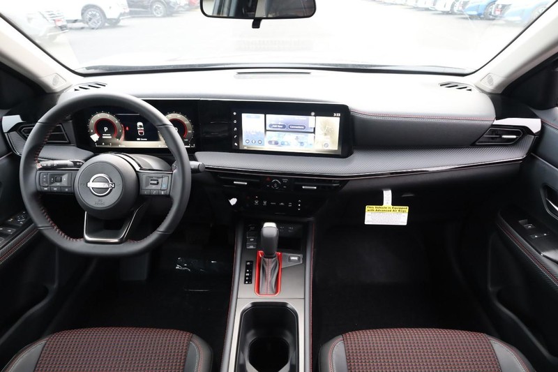 Nissan Kicks Vehicle Image 24