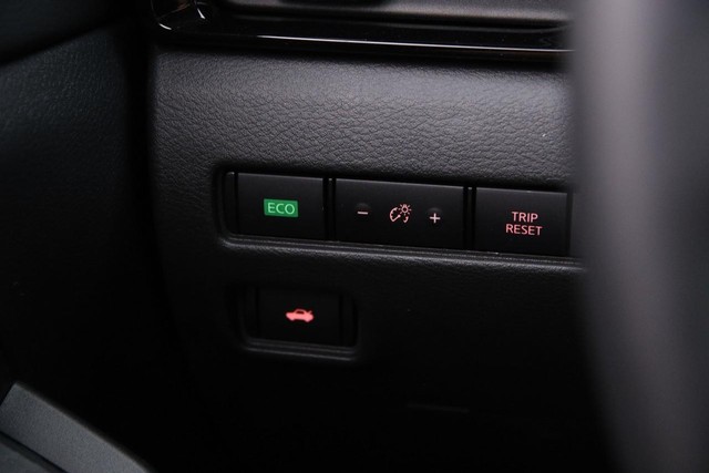 Nissan Sentra Vehicle Image 20