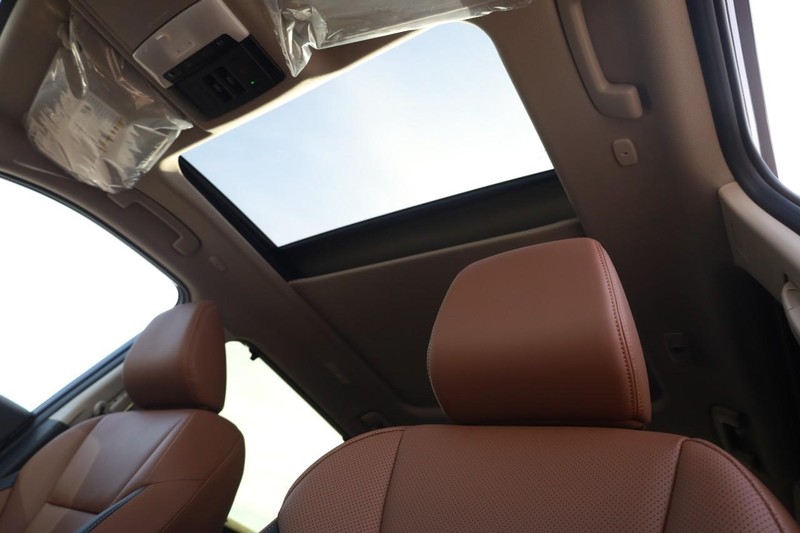 Nissan Rogue Vehicle Image 22