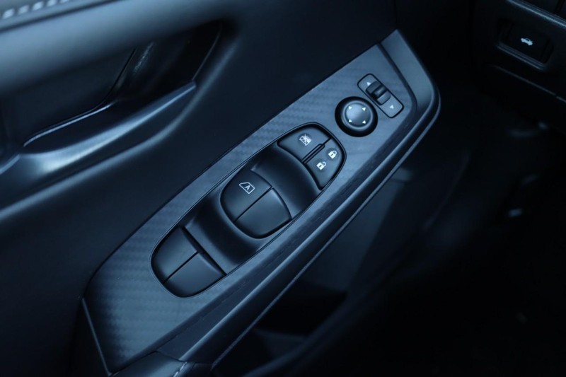 Nissan Sentra Vehicle Image 20