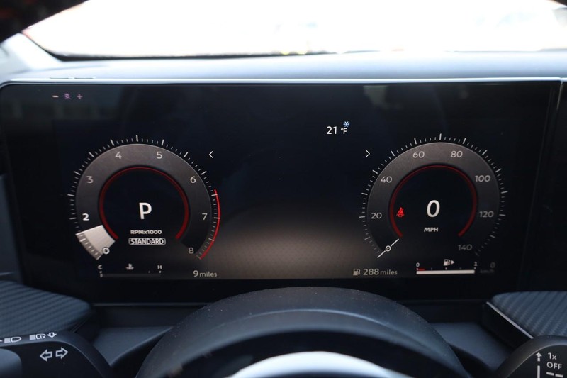 Nissan Kicks Vehicle Image 12